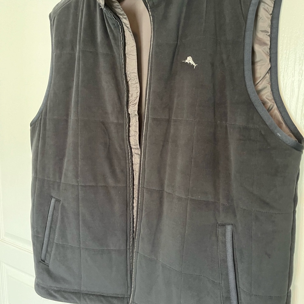 Tommy Bahama men’s vest